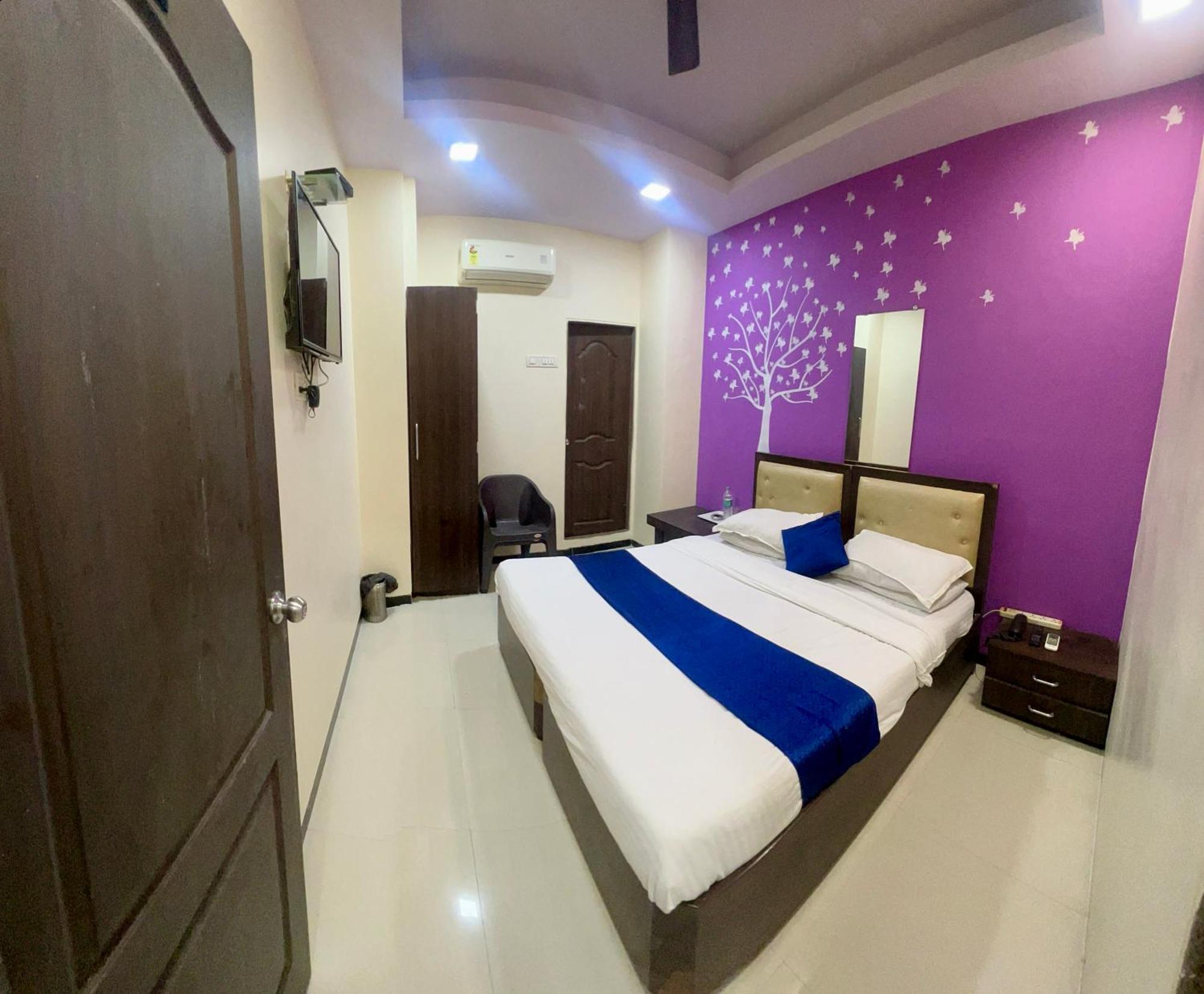 Zee Residency By San Hospitality *
